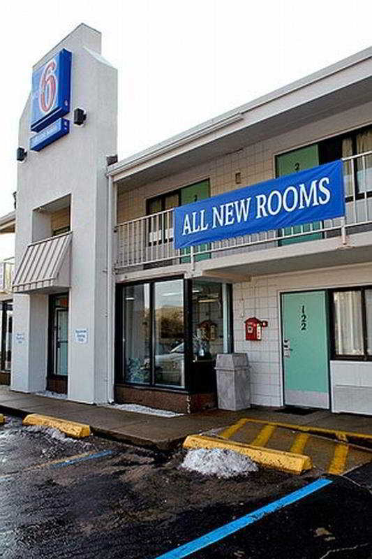 Motel 6 Boston South - Braintree Exterior photo