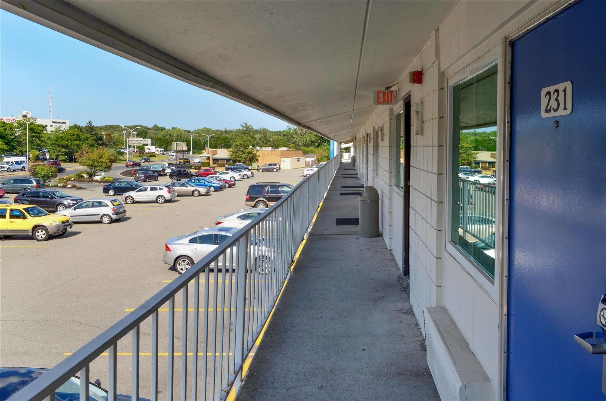 Motel 6 Boston South - Braintree Exterior photo